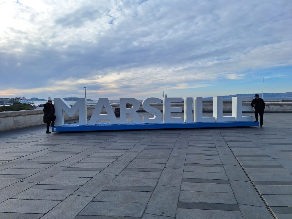 ken&lori in marseille letters