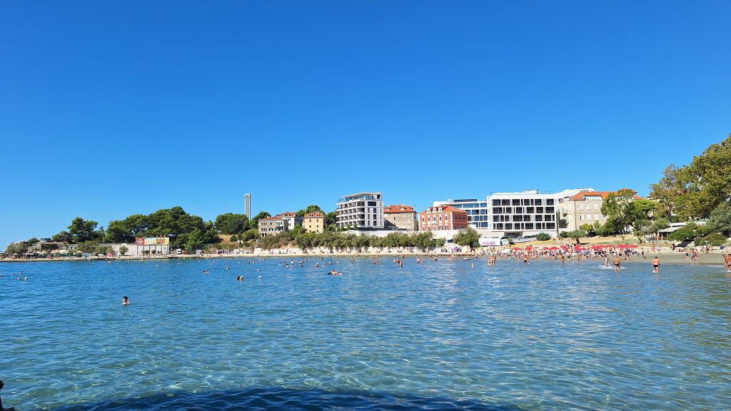 free beach in split