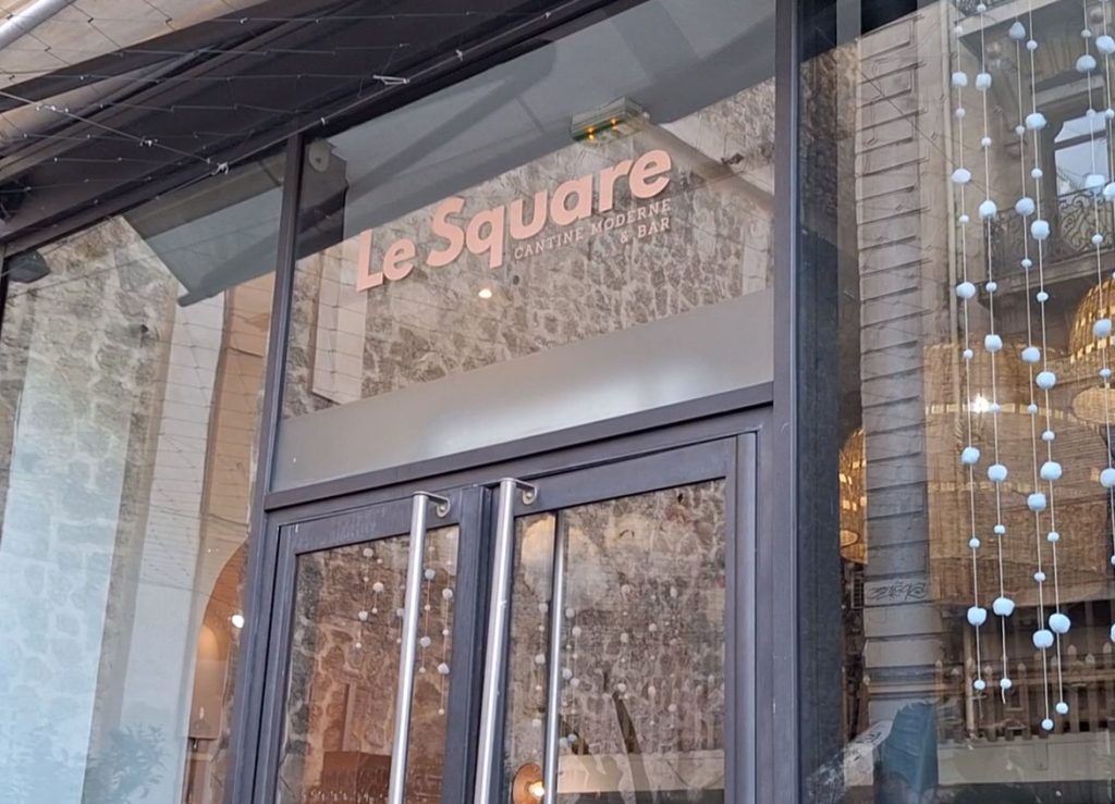 lesquare letters